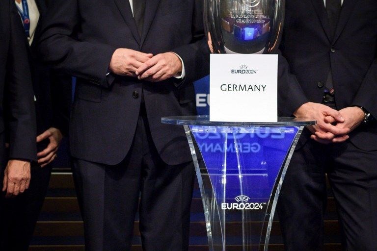 SERHAT ULUEREN –VATAN