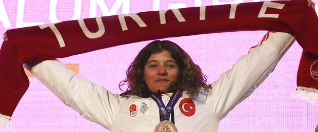 aylin karabulut.jpg