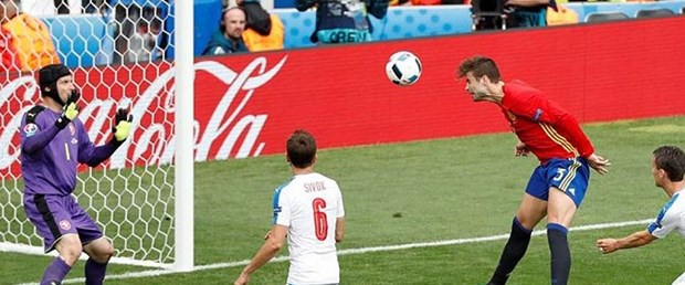 uefa kafa.jpg