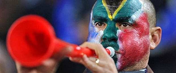 Vuvuzela'ya yasak yok!