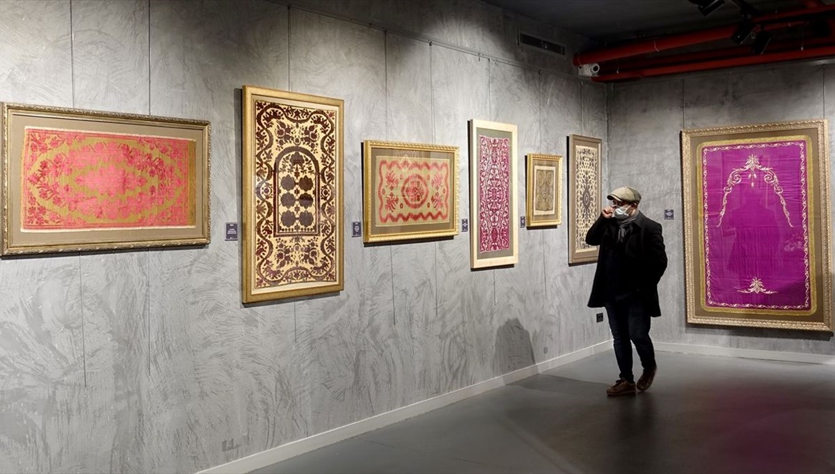 Kalbe Dokunan İlmek sergisi açıldı Kalbe Dokunan İlmek sergisi açıldı
