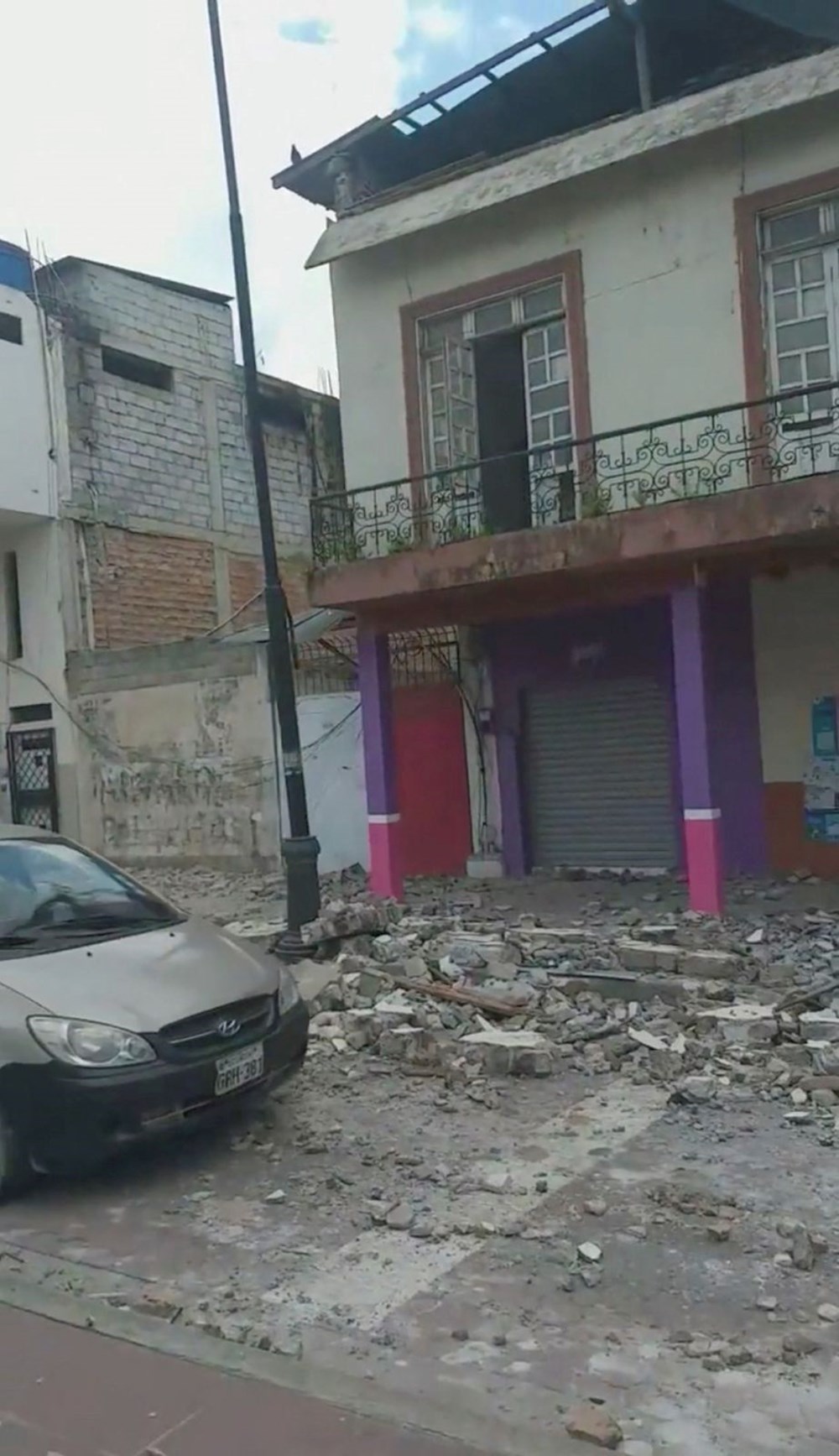 Ekvador’da 6,7 büyüklüğünde deprem: Ölü ve yaralılar var - 9