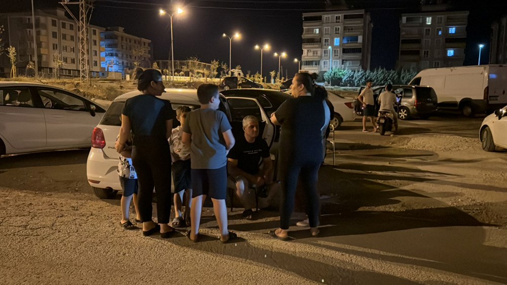 Hatay, Kilis ve Gaziantep'i sokağa döken deprem | Uzmanlar yorumladı: Suriye'deki deprem büyük bir depreme neden olur mu? - Son Dakika Türkiye Haberleri | NTV Haber