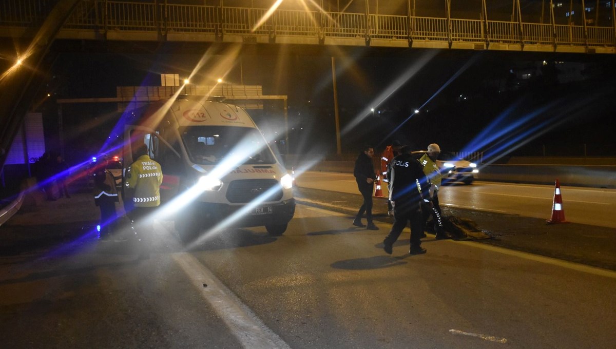 Otoyolda TIR'ın çarptığı kadın öldü