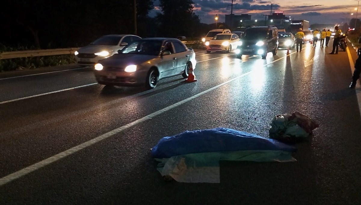 Samsun'da 2 otomobilin çarptığı kadın öldü