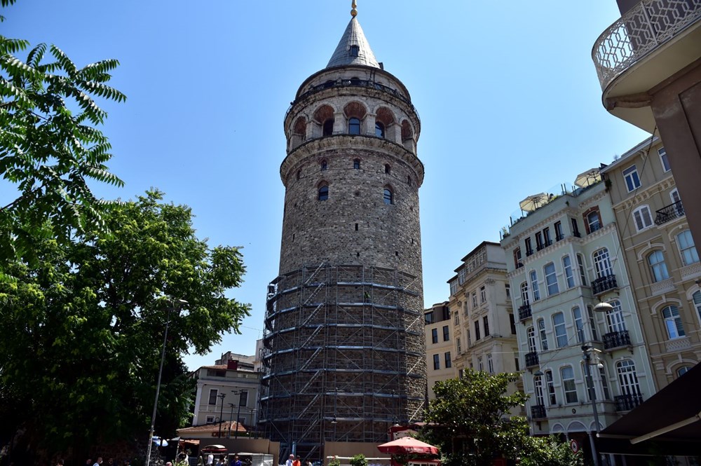 Galata Kulesi'nde restorasyon ebabil kuşlarının yuvaları nedeniyle ertelendi - 1