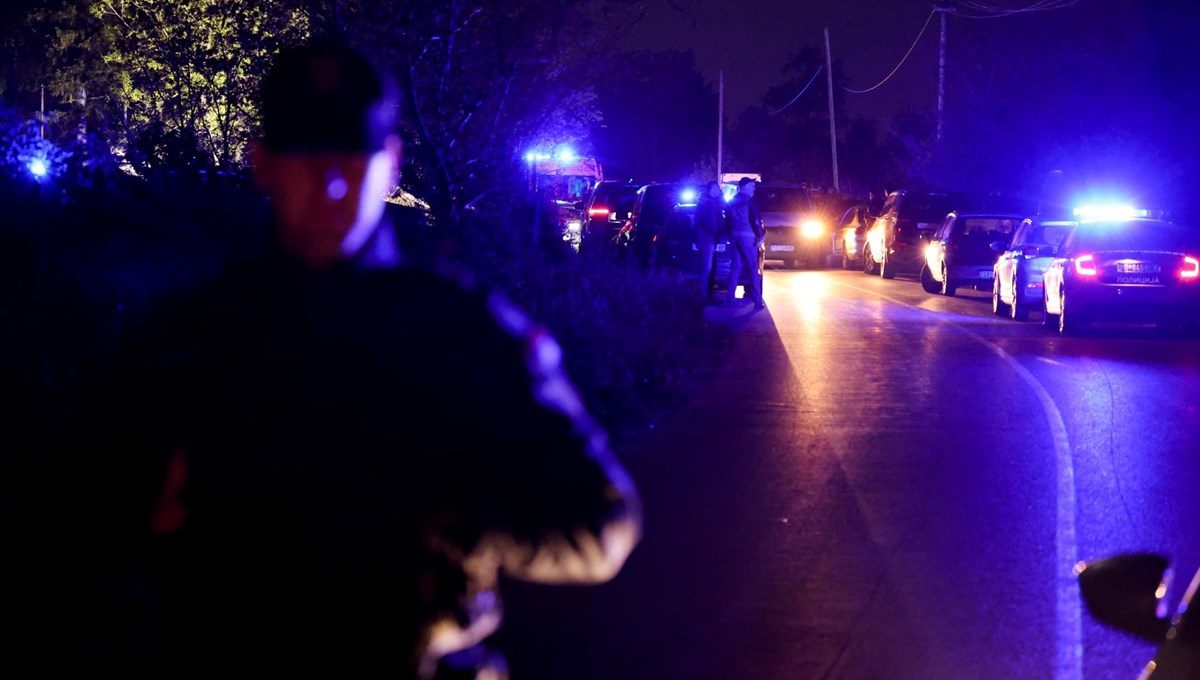 Sırbistan'da silahlı saldırı: 10 ölü, 15 yaralı Sırbistan'da silahlı saldırı: 10 ölü, 15 yaralı