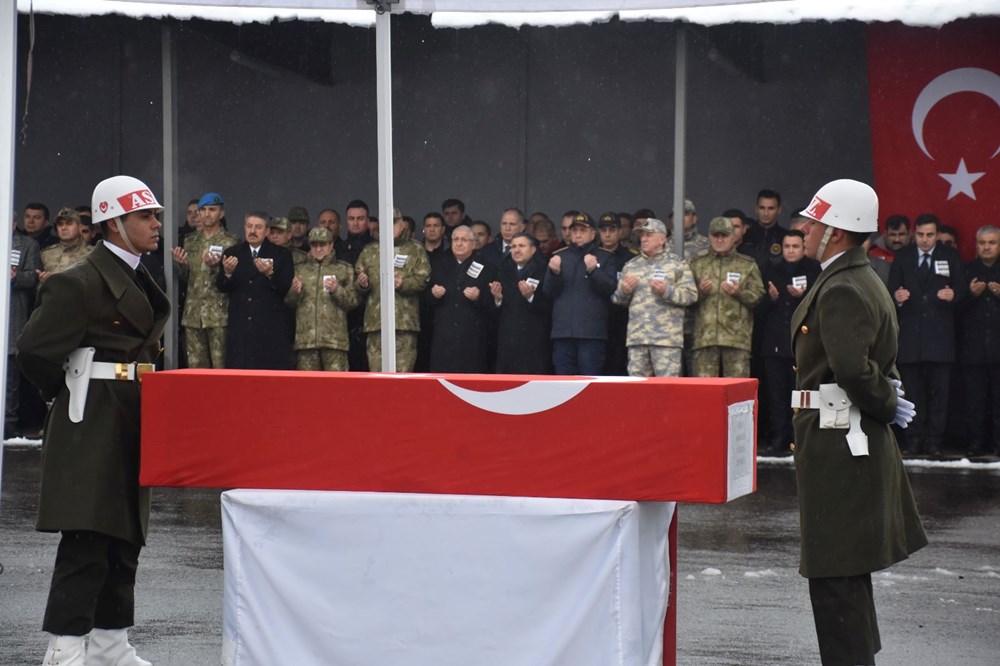 Pençe-Kilit Harekatı bölgesinde şehit olan 9 asker için Şırnak'ta tören - 5