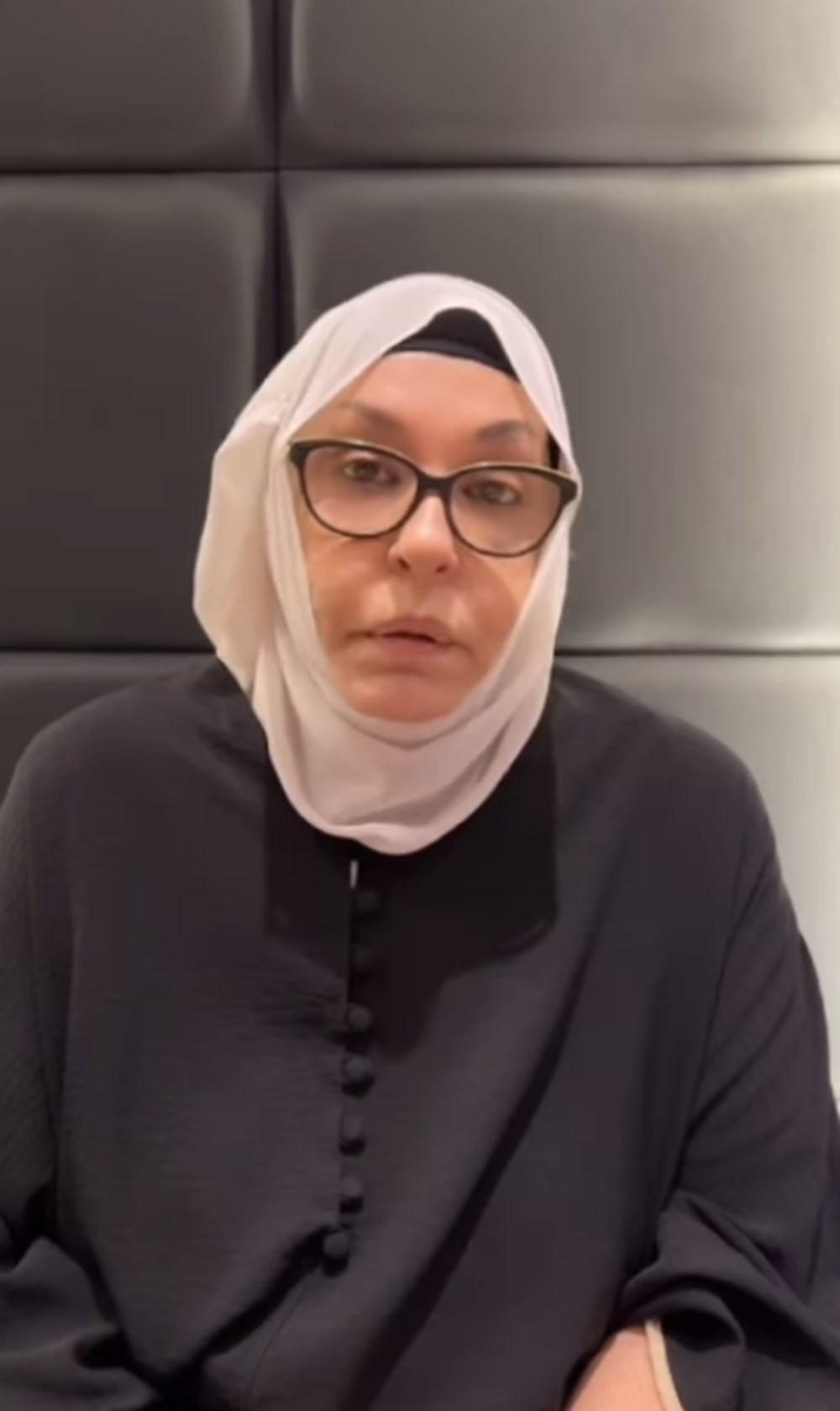 Ferdi Tayfur ile kızının soyadı tartışmasına Necla Nazır da dahil oldu - 4