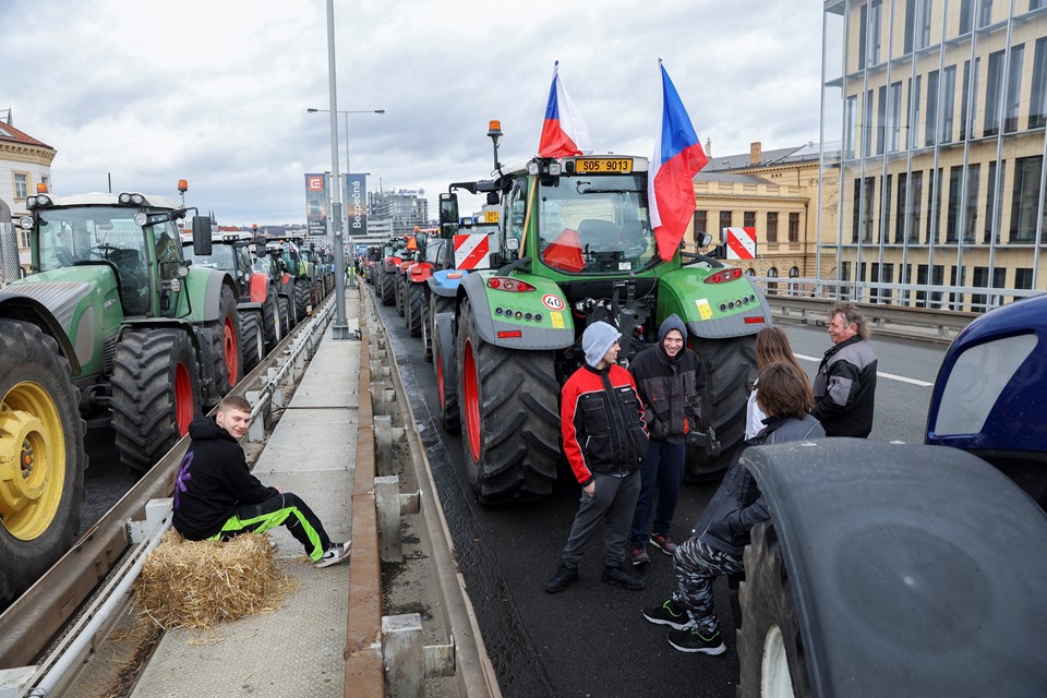 Avrupa'da çiftçilerin sesi yankılanıyor - 4