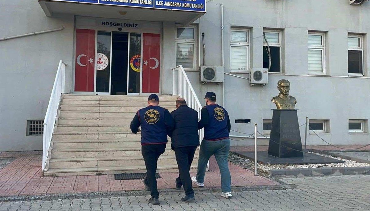 Diyarbakır’da 21 yıldır aranan zanlı yakalandı Diyarbakır’da 21 yıldır aranan zanlı yakalandı