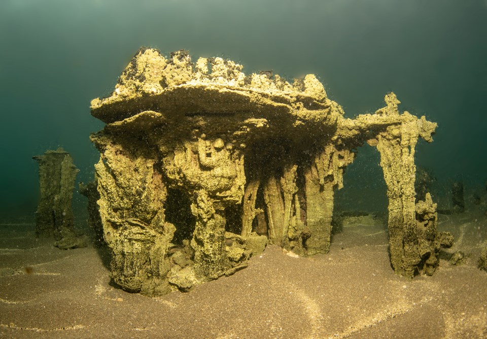 Sular altında kalmıştı: Van Gölü'ndeki antik yol görüntülendi - 3