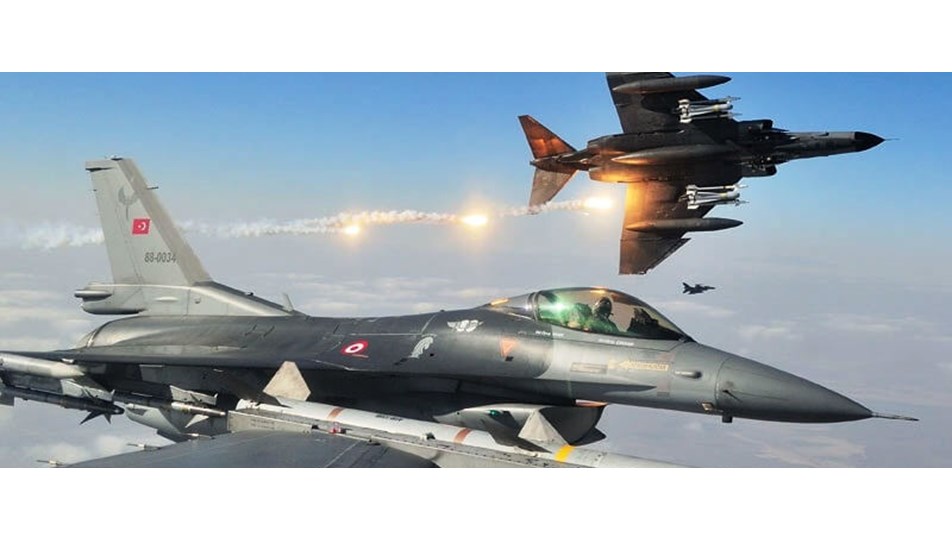 Hakkari'nin Çukurca kırsalına hava harekatı