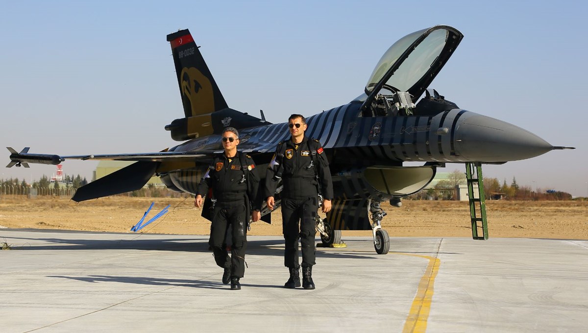 SOLOTÜRK uçuşlarına böyle hazırlanıyor