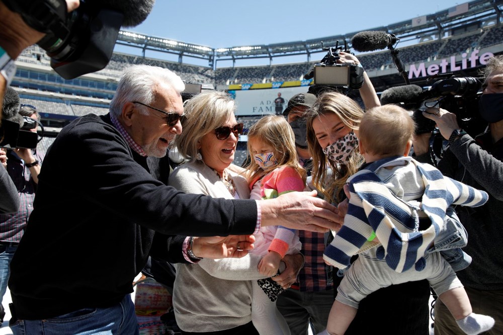 Covid-19 başlangıcından bu yana görüşemeyen aileler buluştu - 1