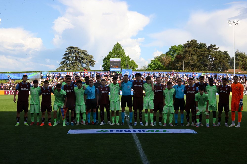 Teşekkürler çocuklar: Trabzonspor U19, Gençlik Ligi'nde 2. oldu 83 syFvkiRdJEKFQvnFYkjdSA