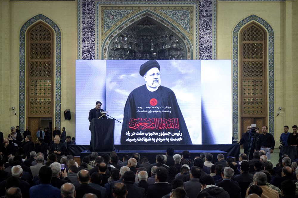 İran Reisi'nin yasını tutuyor - 5