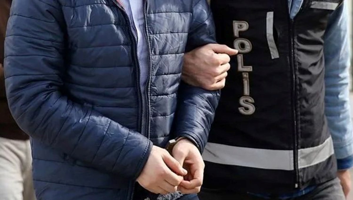 Zonguldak'ta uyuşturucu operasyonu! Yakalanan 3 zanlı tutuklandı Zonguldak'ta uyuşturucu operasyonu! Yakalanan 3 zanlı tutuklandı