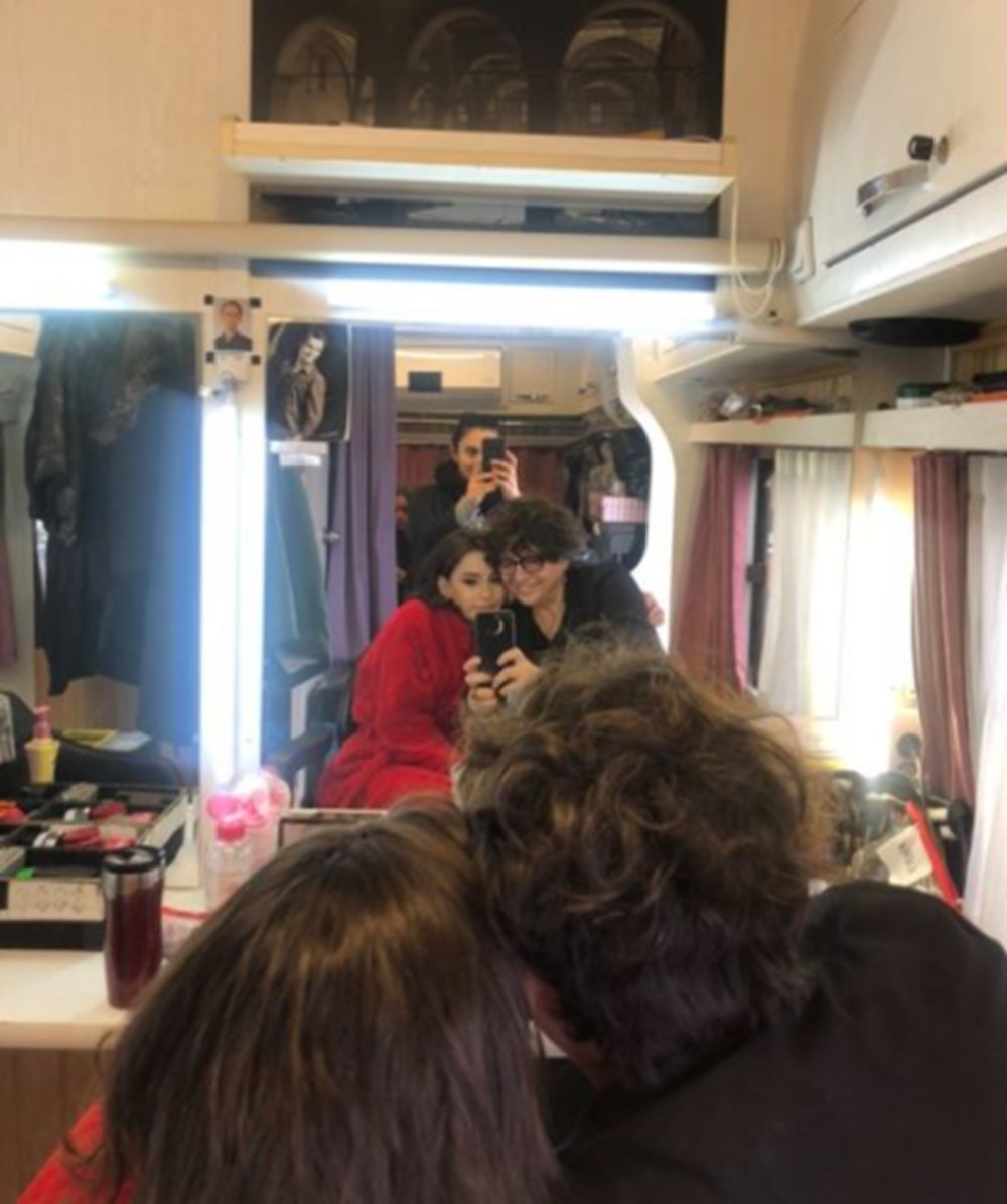 Çukur oyuncularının kamera arkası pozları - 19