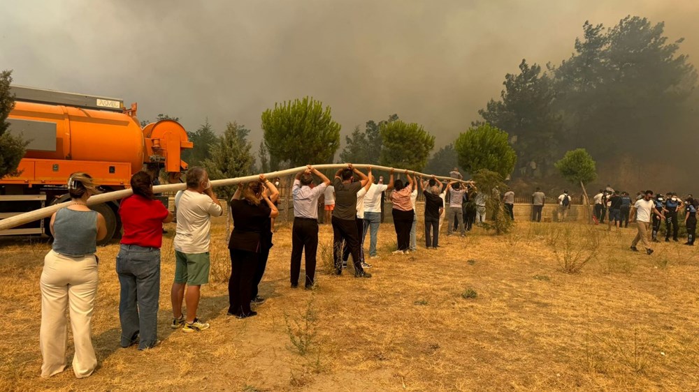 Çanakkale'de orman yangını bir anda büyüdü: 785 kişi tahliye edildi - 10