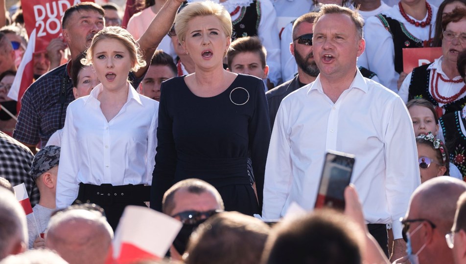 Polonya'da cumhurbaşkanlığı seçiminin ikinci turu yapılıyor