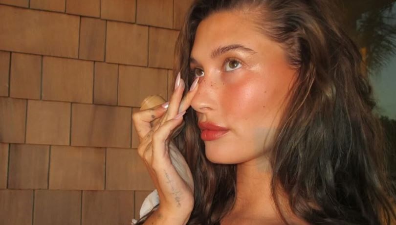 ''Clean girl'' makyajı artık demode mi? Messy liner akımı ezber bozmaya geliyor