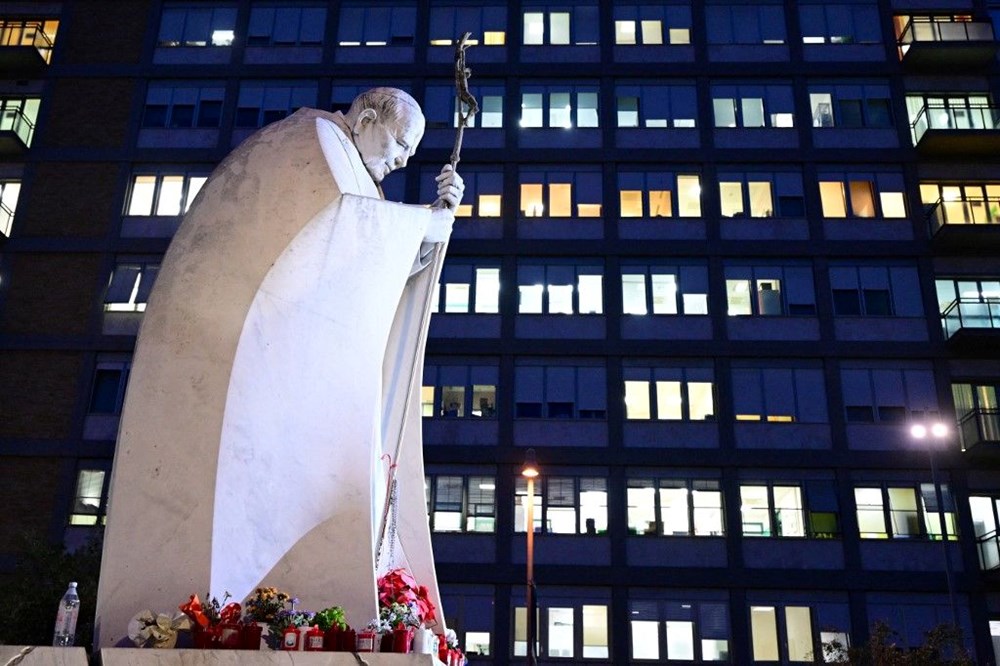 Vatikan'da acı bekleyiş: Papa Francis ölürse ne olacak? - 6