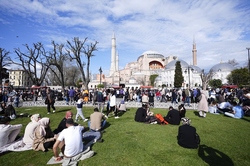 İstanbul'da Hayat Durdu: Trafik Yoğunluğu Alarm Veriyor! 74 t1lP4o yhEuE5LW64XFulQ