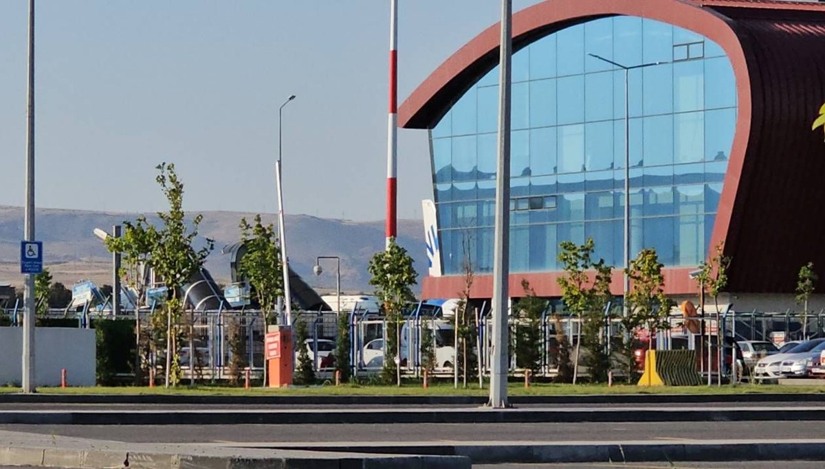 Yolcu uçağında uyuşturucu operasyonu