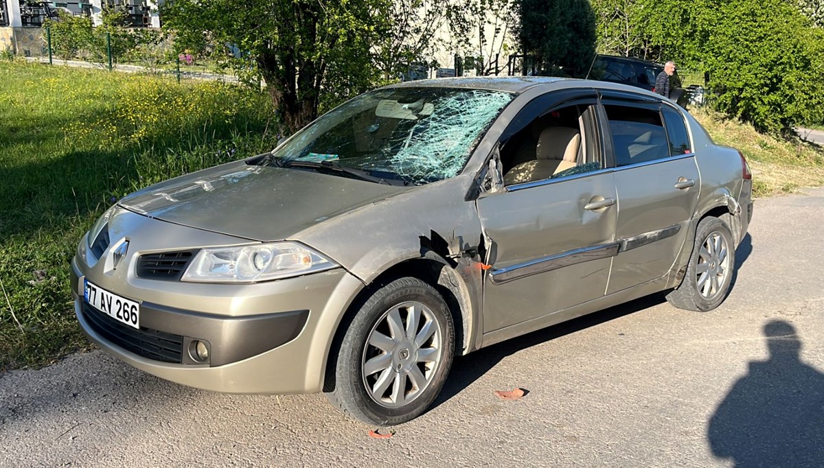 Kartepe'de otomobil ile ATV çarpıştı: 2 yaralı