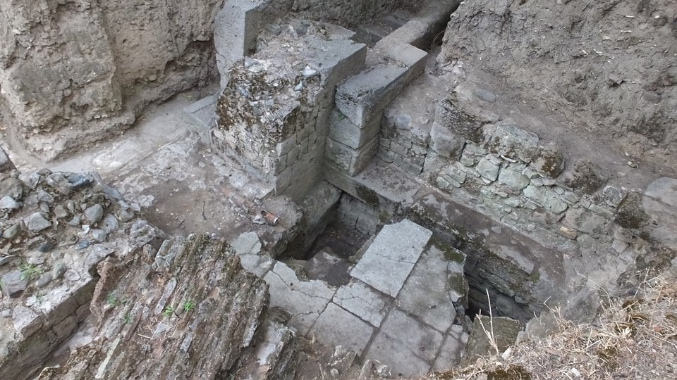 Balıkesir’de Adramytteion kazılarında Roma hamamı ortaya çıktı - 1