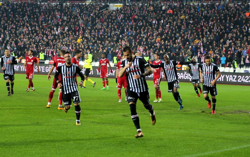 Beşiktaş sivas. Besiktas 90lar. Beşiktaş sivas. Beşiktaş sivas. Beşiktaş sivas.