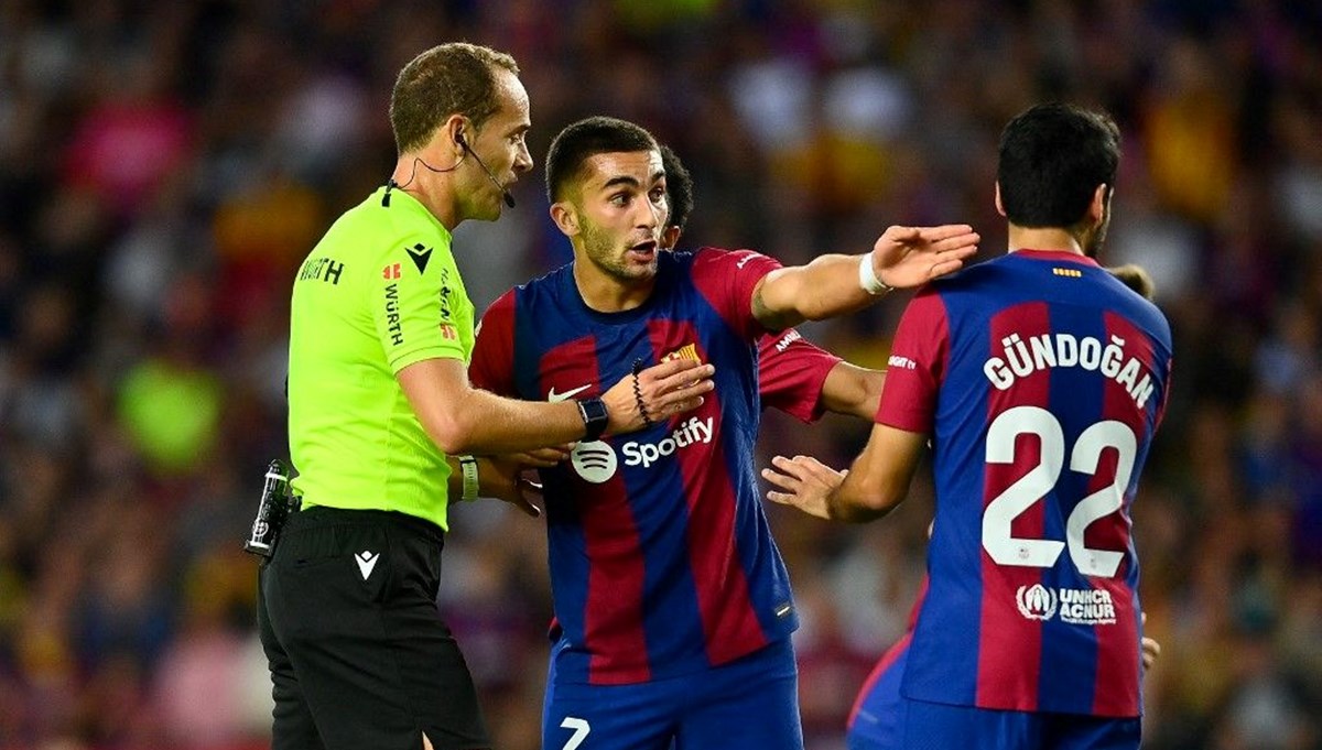 İspanyol futbolu rüşvet skandalıyla çalkalanıyor: Barcelona düşürülme tehlikesiyle karşı karşıya İspanyol futbolu rüşvet skandalıyla çalkalanıyor: Barcelona düşürülme tehlikesiyle karşı karşıya