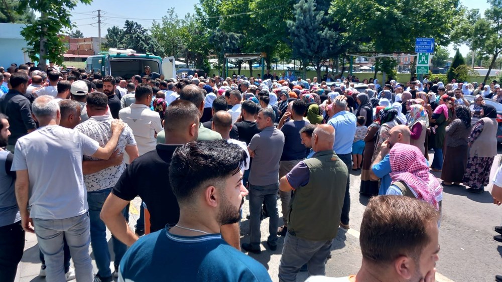 Mersin'deki katliam gibi kazanın görgü tanığı konuştu: "Otobüs takla atarak geldi" - 16