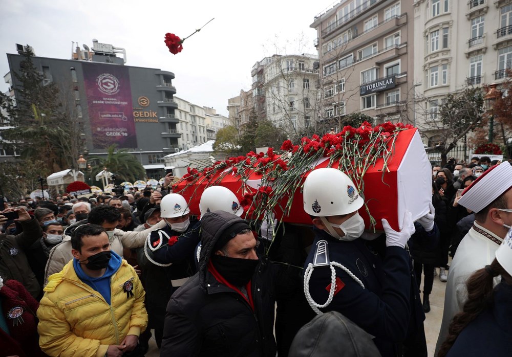Usta oyuncu Fatma Girik son yolculuğuna uğurlandı - 36