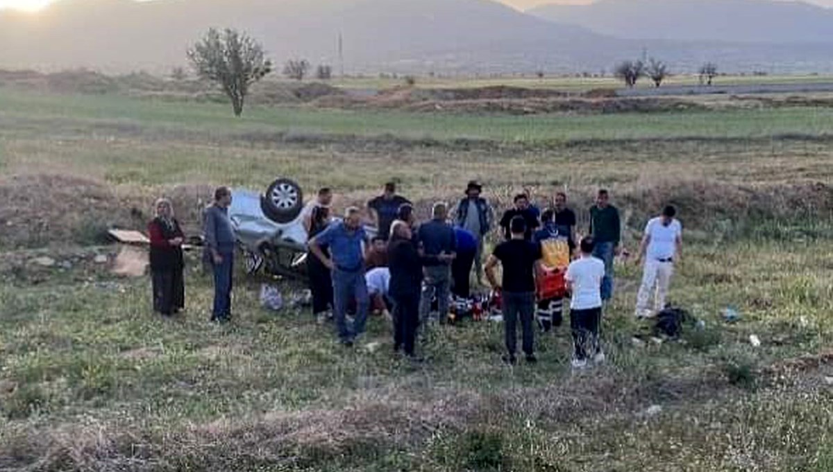 Antalya'da otomobil takla attı: 2 ölü, 3 yaralı