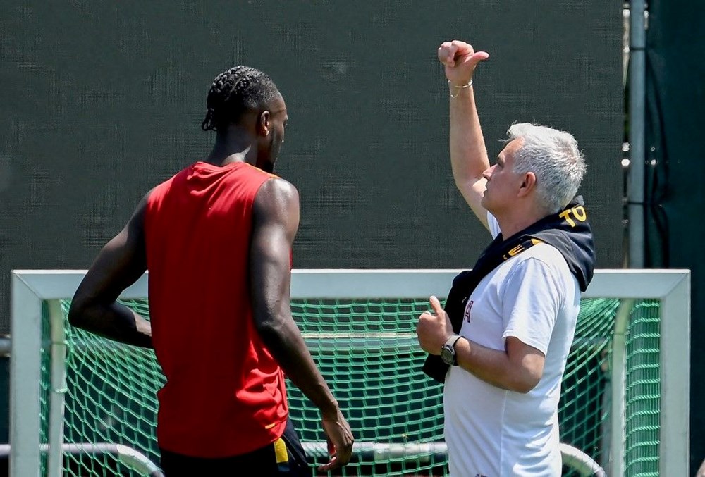 Fenerbahçe'ye iki yeni golcü: Mourinho eski öğrencisini getiriyor 74 t7 j1BvuOEukvgEIR JoA