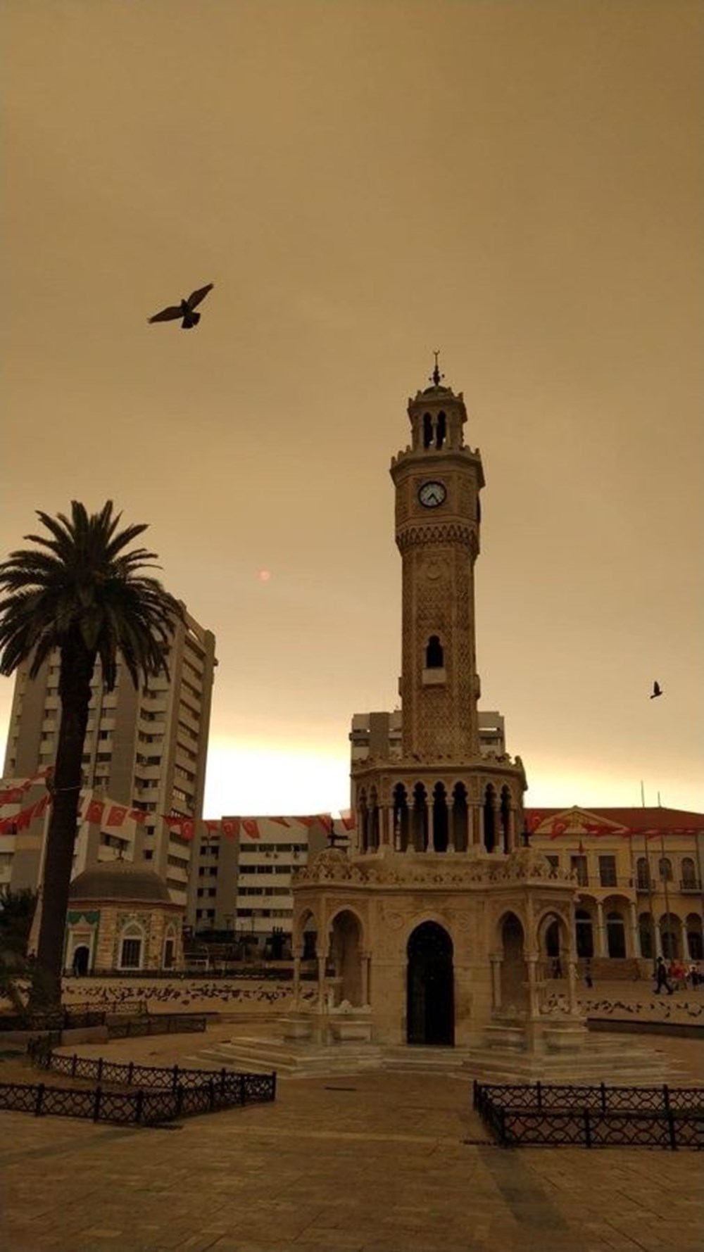 İzmir'de bulanık gökyüzü korkuttu - 5