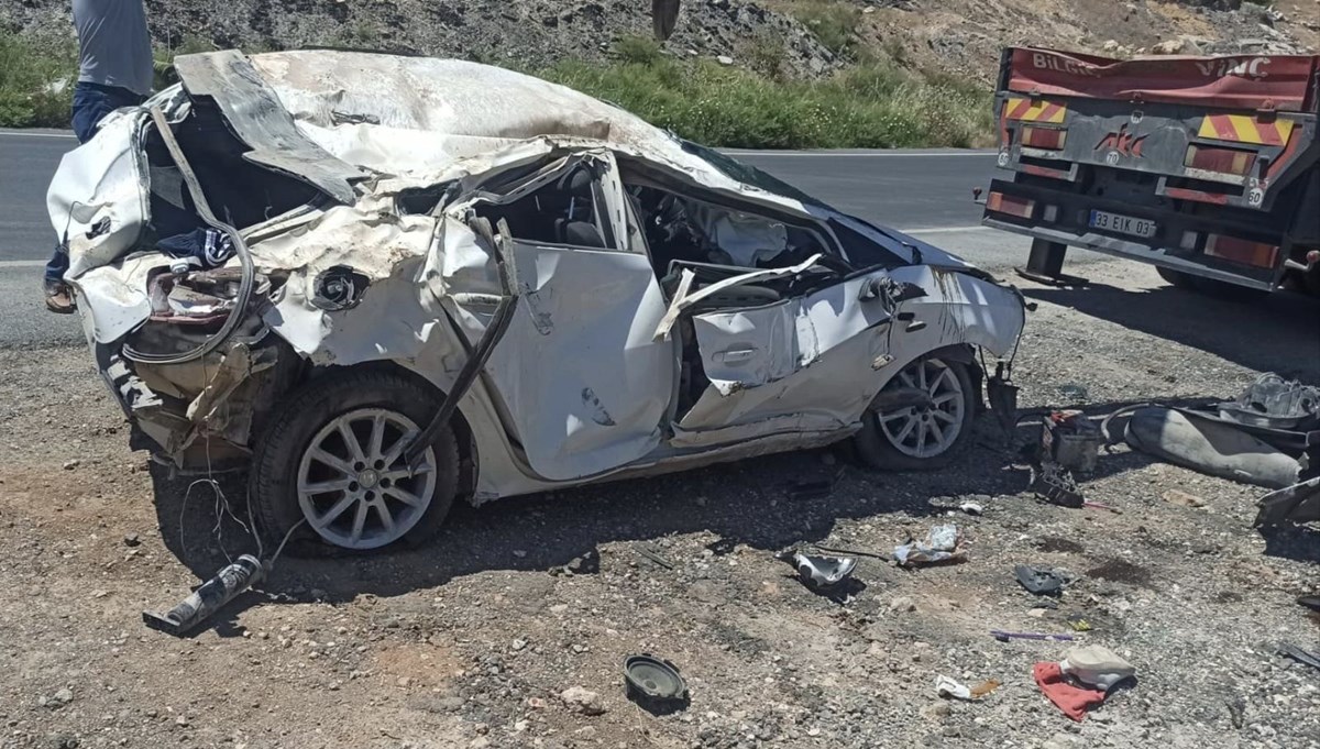 Takla atan otomobilden fırladı: 1 ölü, 1 ağır yaralı
