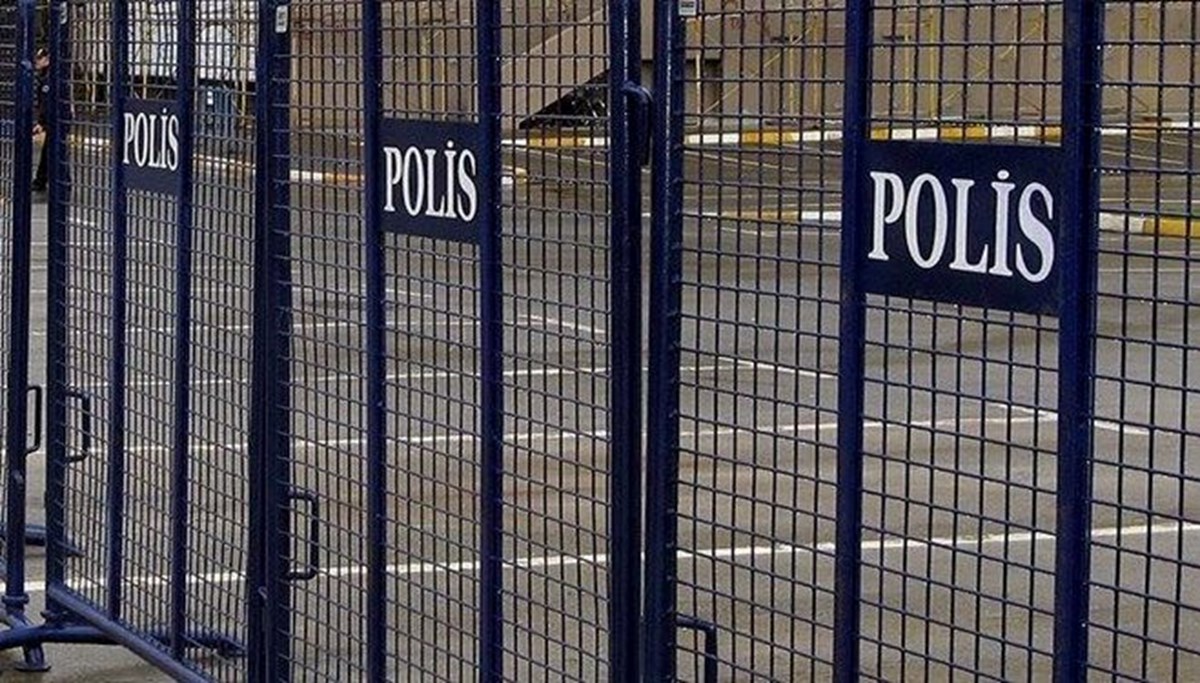 Hakkari'de gösteri ve yürüyüşlere yasak Hakkari'de gösteri ve yürüyüşlere yasak