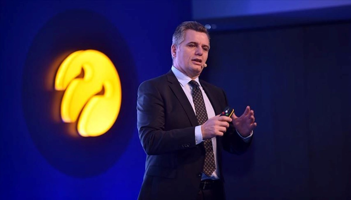 Turkcell Genel Müdürü Murat Erkan görevden ayrıldı Turkcell Genel Müdürü Murat Erkan görevden ayrıldı