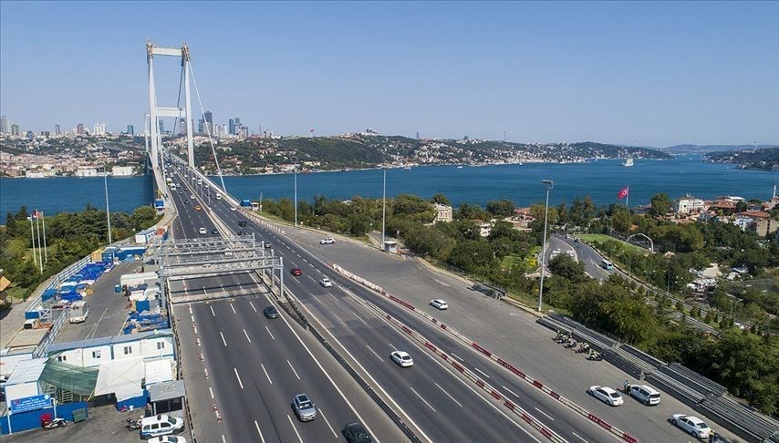 Köprü, otoyol ve toplu ulaşım ücretsiz oldu