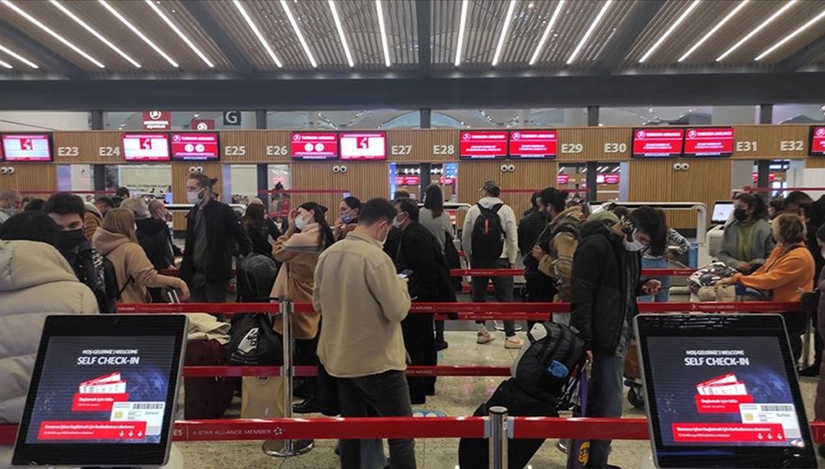 Yurt dışı çıkış harcı yarın zamlanıyor Yurt dışı çıkış harcı yarın zamlanıyor