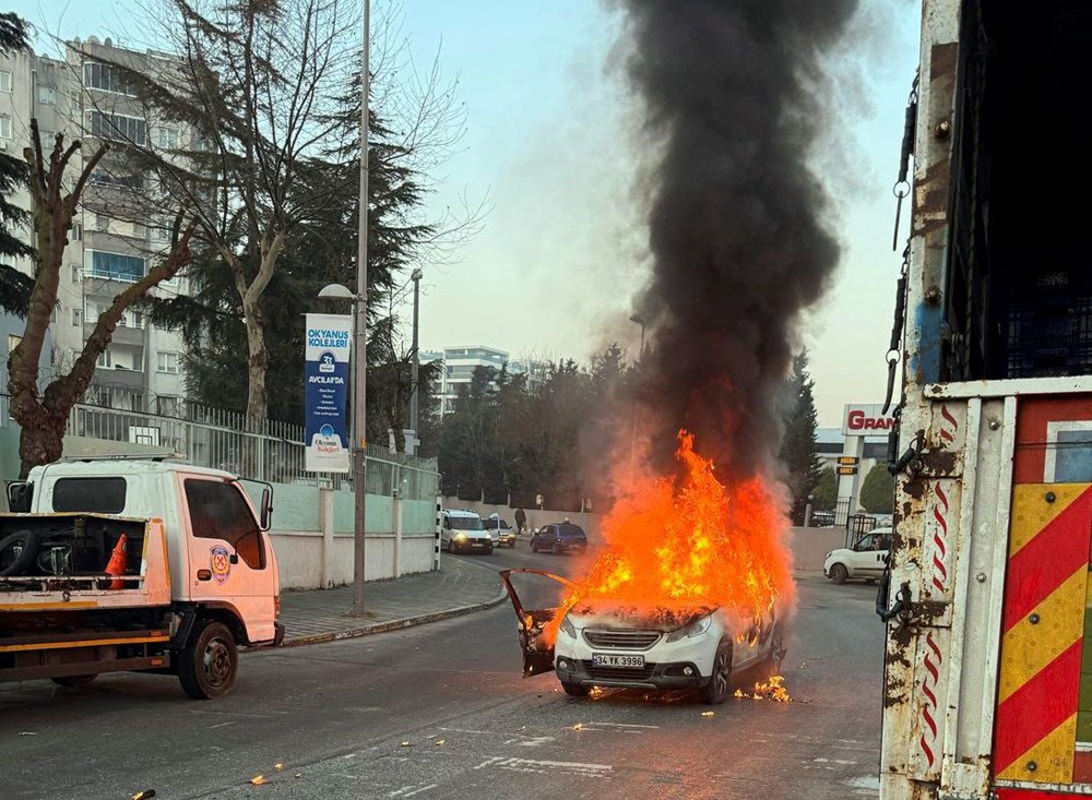 Alev Topu Dehşeti: Kontrolden Çıkan Aracın Korkunç Yıkımı 74 tAJjaQdD US9JpLg dtBPg