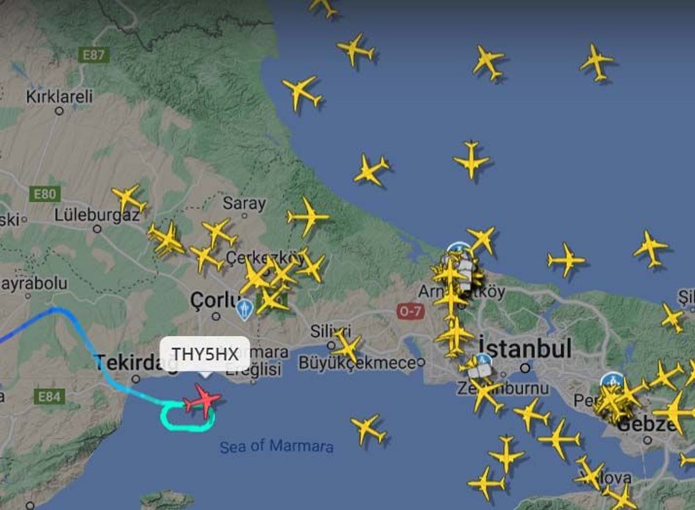 İstanbul semalarında cumulonimbus tehdidi: Uçaklar havadatur attı - 3