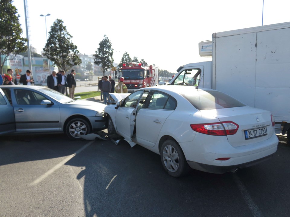 Kartal Sahil Yolu'nda kaza: 1 yaralı - 2