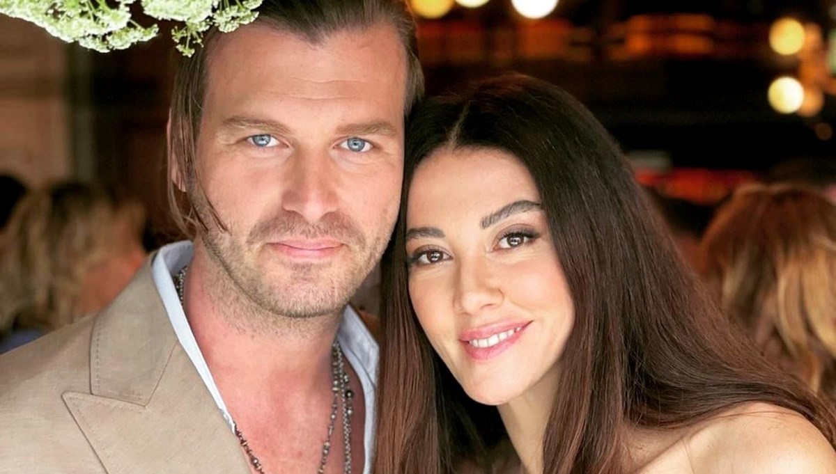 Kıvanç Tatlıtuğ ve Başak Dizer oğulları Kurt Efe'yi denizle tanıştırdı