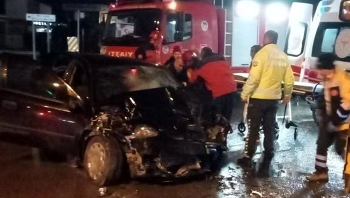 TIR ile çarpışan otomobilin sürücüsü öldü