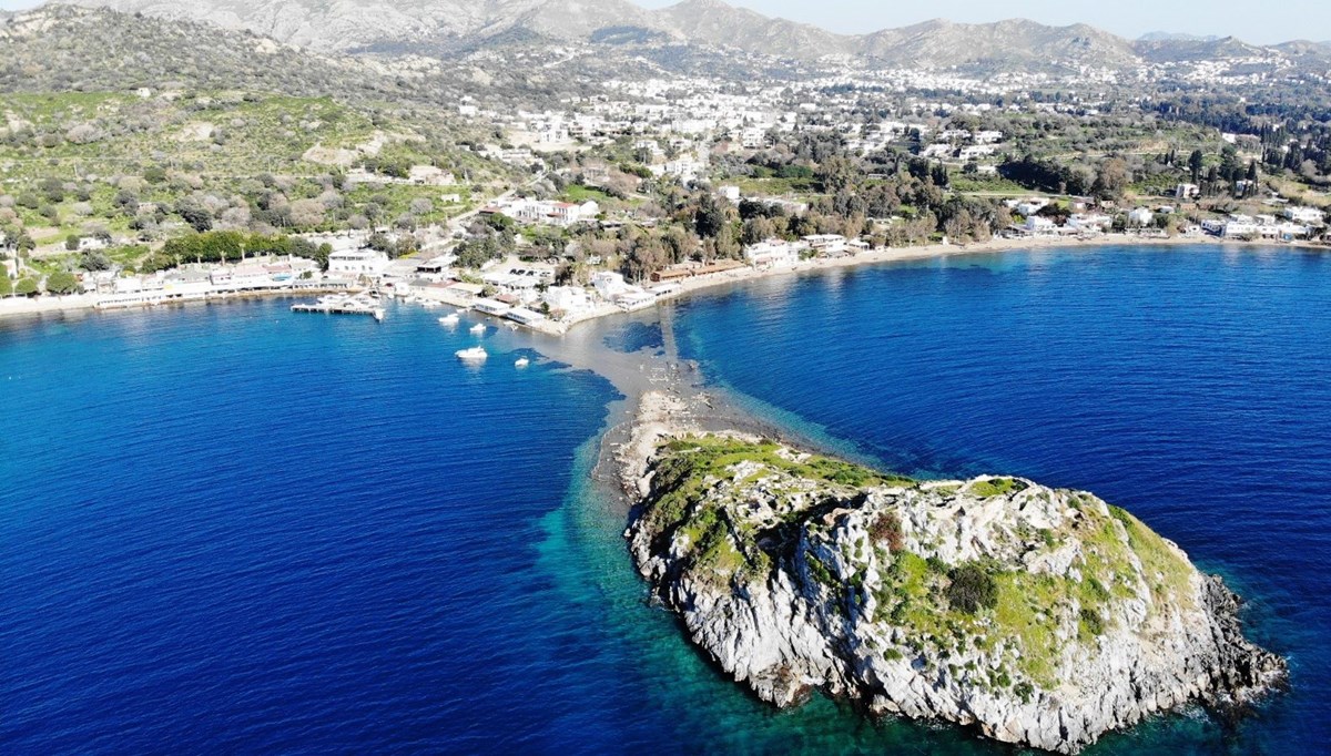 Sular çekildi Bodrum'da tarihi kral yolu ortaya çıktı