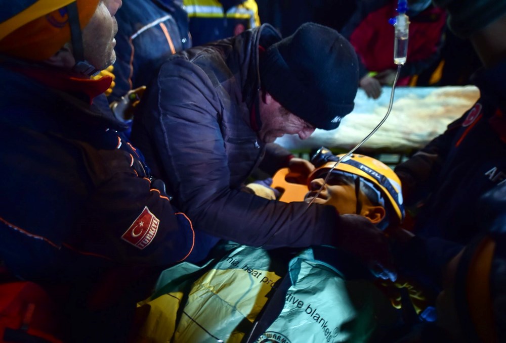 Mucize kurtuluşlar: Depremin 7. gününde arama kurtarma çalışmaları sürüyor - 33